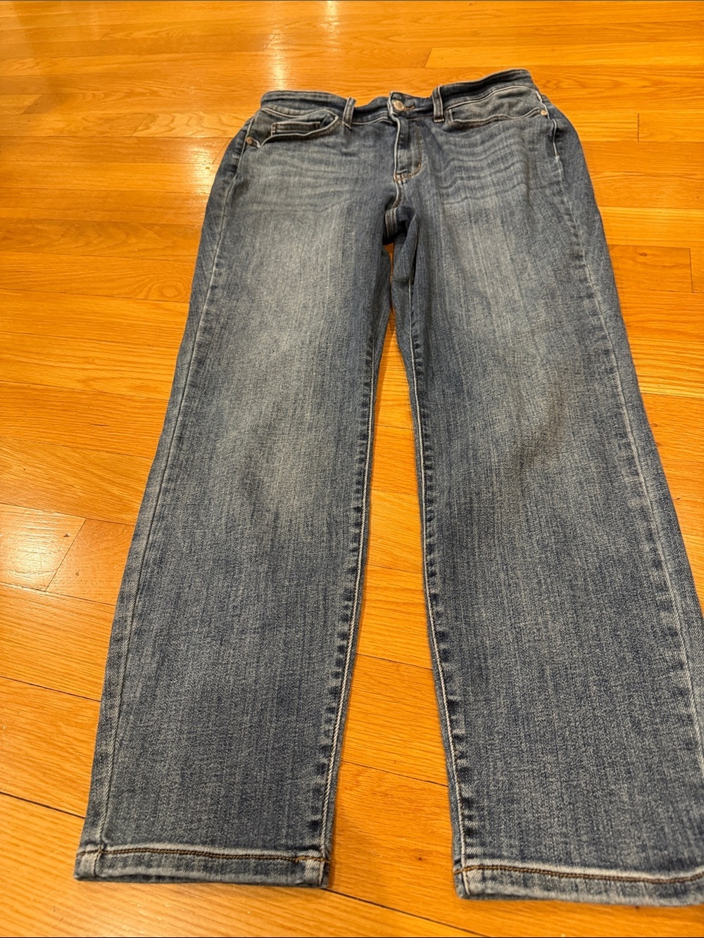Judy Blue mid rise slim fit jeans size 16W .